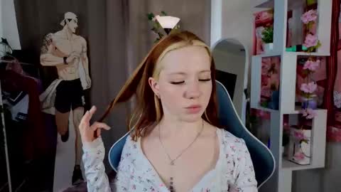 Snapshot of sparky_fox chatting on 03.16.26 Nika online show from 03.16.26