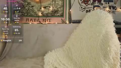 Snapshot of sparky_fox chatting on 05.05.26 Nika online show from 05.05.26