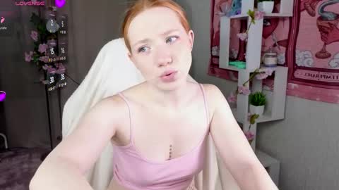 Snapshot of sparky_fox chatting on 05.17.26 Nika online show from 05.17.26