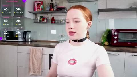 Snapshot of sparky_fox chatting on 05.19.26 Nika online show from 05.19.26