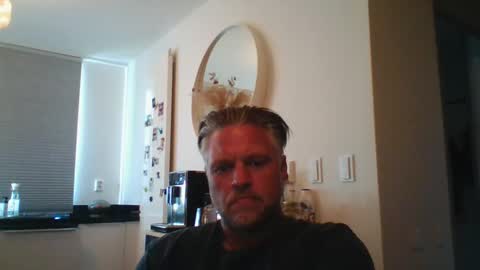 Snapshot of spectacularguy chatting on 04.21.26 DutchDude online show from 04.21.26