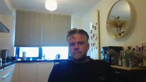 Snapshot of spectacularguy chatting on 05.08.26 DutchDude online show from 05.08.26