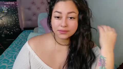 Snapshot of spelleyes01f chatting on 09.18.25 Renata Roman online show from 09.18.25