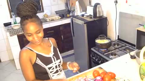 Snapshot of spicy_angels chatting on 06.23.26 Quinter Cheeky online show from 06.23.26