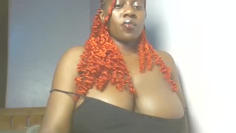 Snapshot of spicy_cherrie chatting on 04.07.26 cherrie online show from 04.07.26