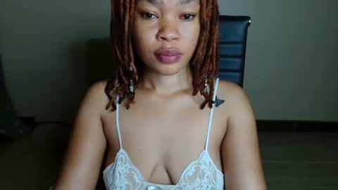 Snapshot of spicy_kerrine chatting on 02.11.26 Spicy kerrine online show from 02.11.26