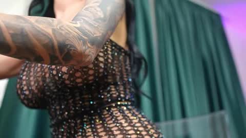 Snapshot of spicy_maple chatting on 11.06.25 Spicy Maple online show from 11.06.25