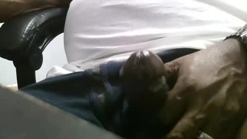 Snapshot of spiderwebb69 chatting on 03.01.26 spiderwebb69 online show from 03.01.26