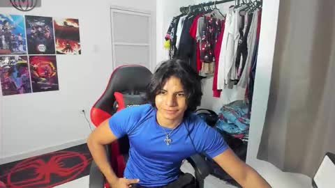 Snapshot of spideychill chatting on 12.04.25 spideychill online show from 12.04.25