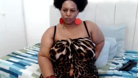 Snapshot of splendidtalitha chatting on 02.06.26 SplendidTalitha online show from 02.06.26