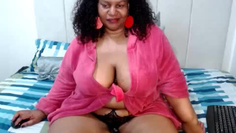 Snapshot of splendidtalitha chatting on 05.20.26 SplendidTalitha online show from 05.20.26