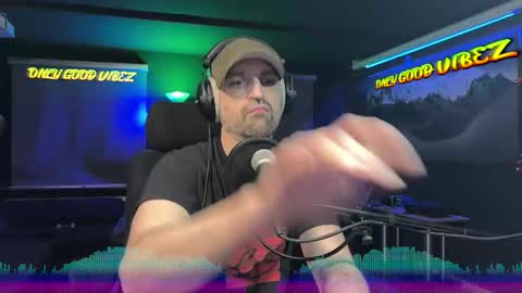 Snapshot of splivke chatting on 02.14.26 Splivke online show from 02.14.26