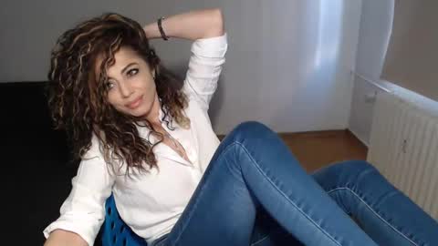 Doll online show from 01.12.25