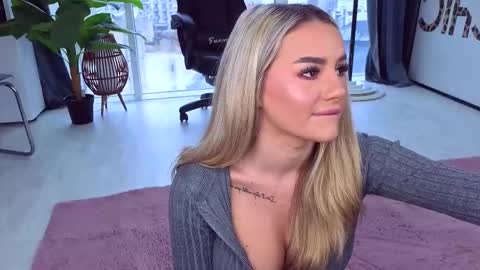 Snapshot of spoilm3mor3 chatting on 10.04.25 Anna online show from 10.04.25