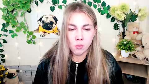 Karina online show from 11.13.25