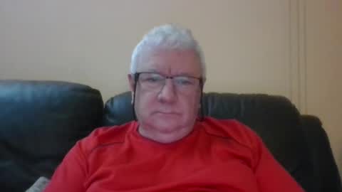 Snapshot of springtine chatting on 05.13.26 springtine online show from 05.13.26
