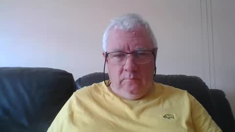 Snapshot of springtine chatting on 05.15.26 springtine online show from 05.15.26