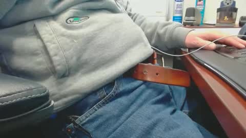 Snapshot of squirrelly82 chatting on 02.09.26 make me cum c2c talk to me online show from 02.09.26