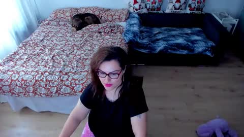 Kim online show from 12.16.25