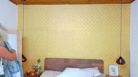 Snapshot of squirter_girl69 chatting on 01.21.25 squirter_girl69 online show from 01.21.25