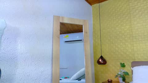 Snapshot of squirter_girl69 chatting on 02.07.25 squirter_girl69 online show from 02.07.25