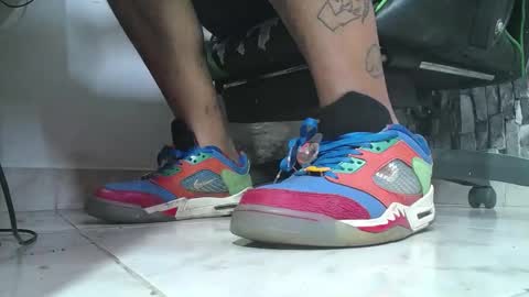 sr master cum its my old account online show from 12.18.25