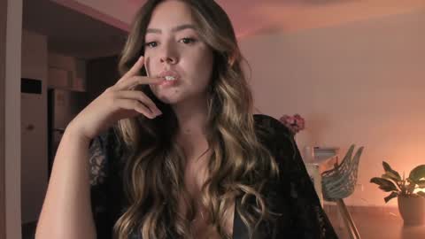 Sophie 3 online show from 02.04.25