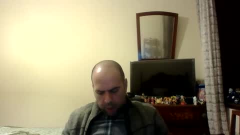 Snapshot of sstrasser chatting on 01.12.25 ShYgUy online show from 01.12.25