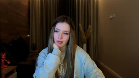 Chloe online show from 06.28.26