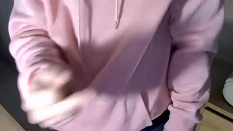 St Amor online show from 01.03.25