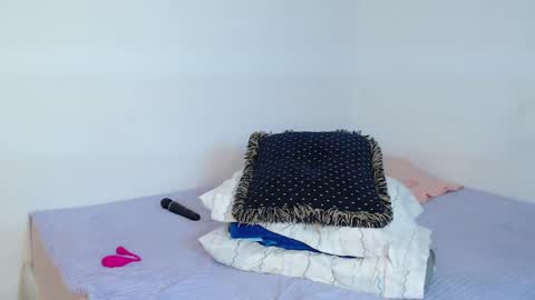 Snapshot of stacey_taylor7 chatting on 12.19.24 stacey_taylor7 online show from 12.19.24