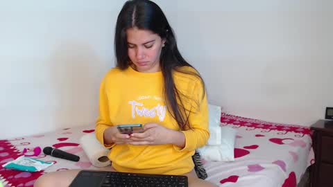 Snapshot of stacey_taylor7 chatting on 01.06.25 stacey_taylor7 online show from 01.06.25