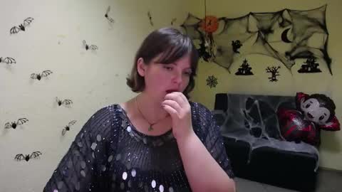 Snapshot of staceylex chatting on 10.24.25 Stacey online show from 10.24.25