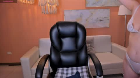 Stacy Woods online show from 12.19.24