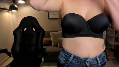 Stacy Woods online show from 12.29.24