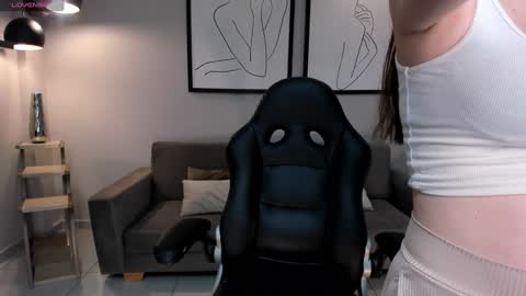 Stacy Woods online show from 01.28.25