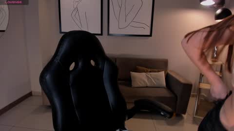 Stacy Woods online show from 01.29.25