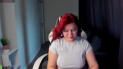 Snapshot of stacy_gill chatting on 07.16.26 Stacy online show from 07.16.26