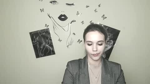 Snapshot of stacy_gr chatting on 01.12.25 Stacy online show from 01.12.25