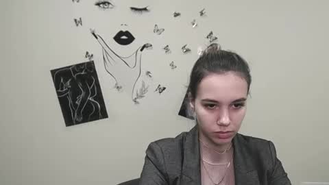 Snapshot of stacy_gr chatting on 01.22.25 Stacy online show from 01.22.25