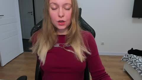 Snapshot of stacy_miraclee chatting on 05.10.26 Stacy online show from 05.10.26
