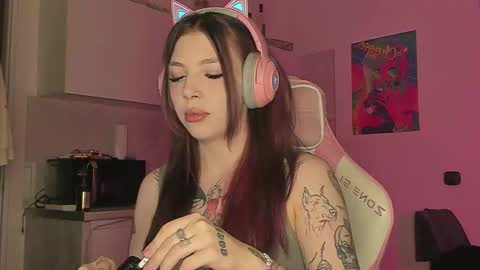 Snapshot of stacy_quinst chatting on 10.09.25 Stacy online show from 10.09.25