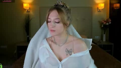 Snapshot of stacy_riiver chatting on 02.20.26 Stacy Mon Tue Wed Thu Fri Sun GMT GMT 3 1000am - 0400pm online show from 02.20.26