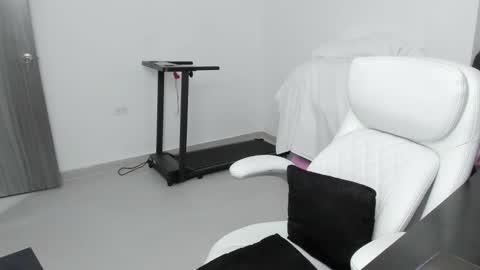 Zulma Yisset online show from 10.28.25