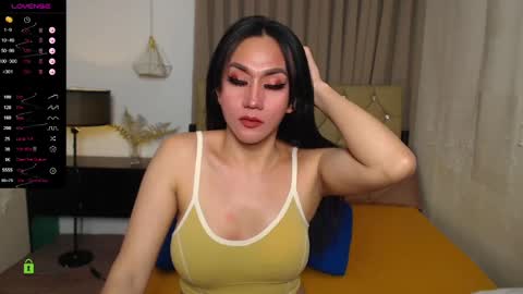 Snapshot of stacydulce chatting on 01.15.25 stacy online show from 01.15.25