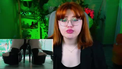 Snapshot of stacyjensen chatting on 04.22.26 Stasey online show from 04.22.26