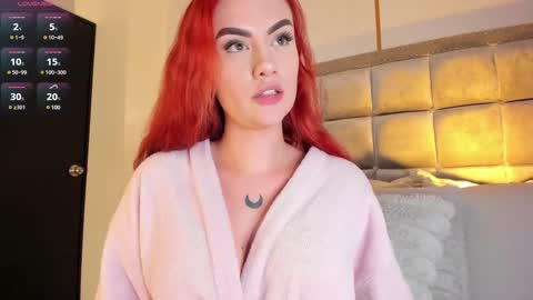 Snapshot of stacyrigel chatting on 02.12.25 Stacy Rigel online show from 02.12.25