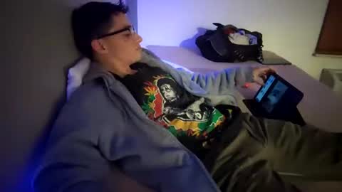 Straightupdownbad online show from 11.25.25