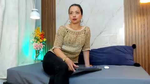 Snapshot of stangela_rivera chatting on 07.08.26 Angel Rivera online show from 07.08.26