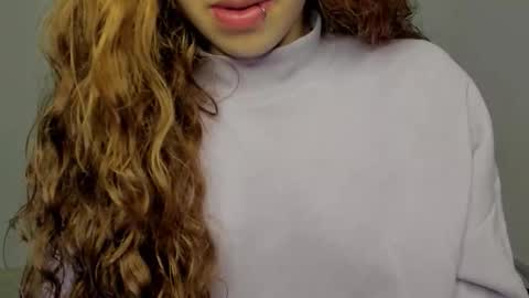 Snapshot of star_shooting chatting on 11.15.25 star_shooting online show from 11.15.25